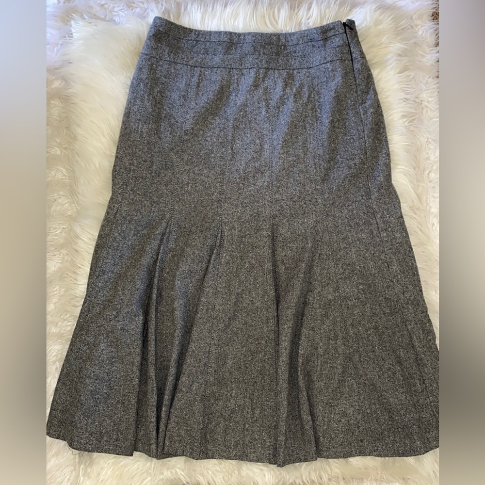 Darjoni Gray Flowy Maxi Wool Skirt with Slip